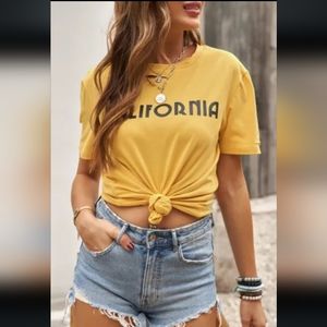 🍁New yellow California distressed tshirt